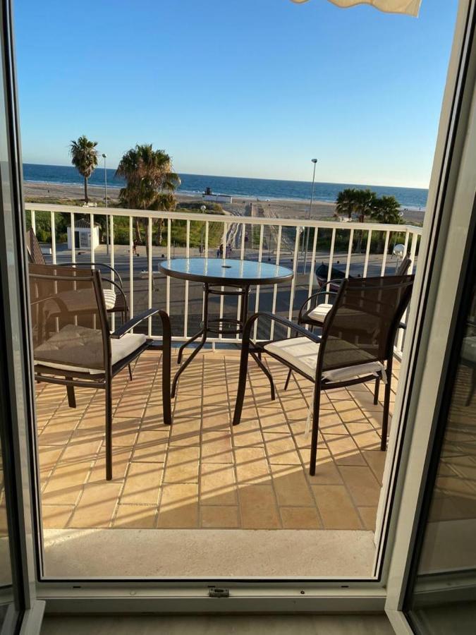 Apartamento Dos Faros Conil De La Frontera Esterno foto